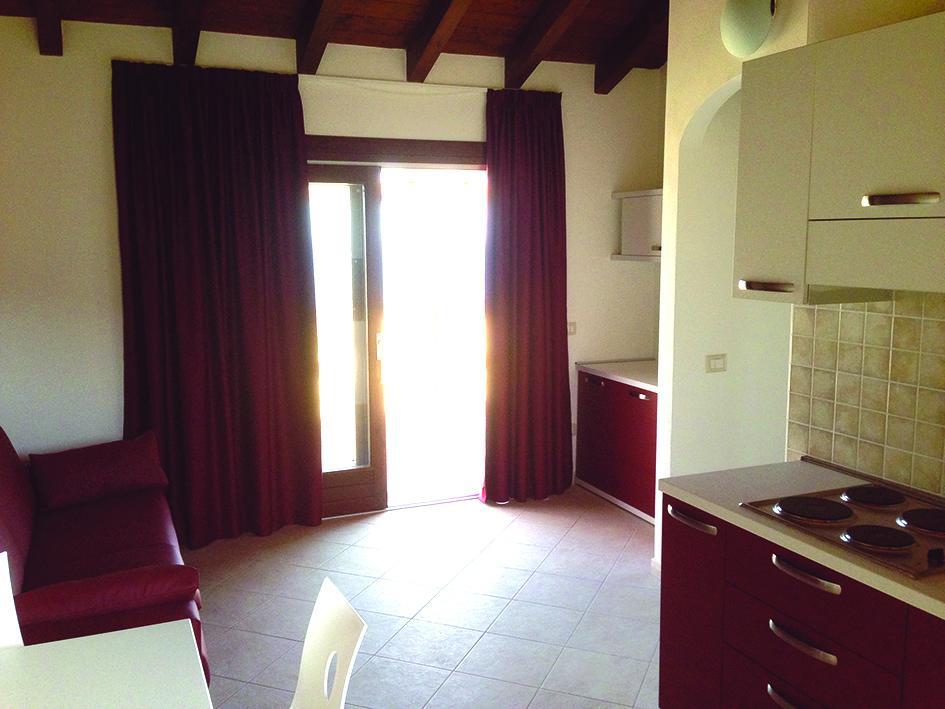 Residence L'Incanto Attici Кастелсардо Екстериор снимка