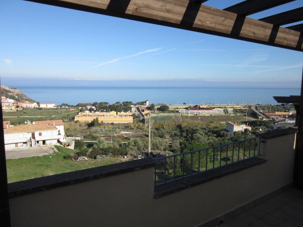 Residence L'Incanto Attici Кастелсардо Екстериор снимка