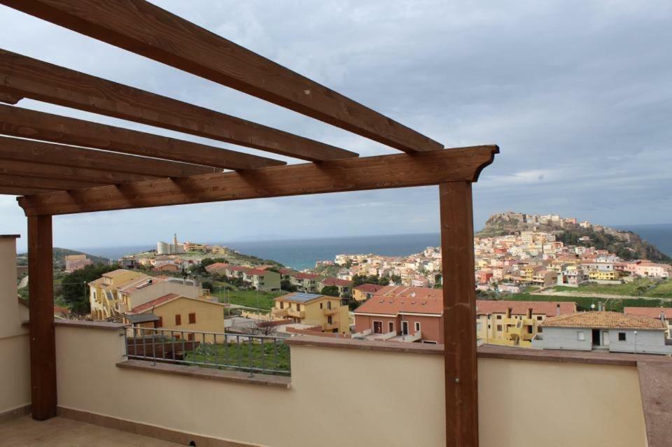 Residence L'Incanto Attici Кастелсардо Екстериор снимка