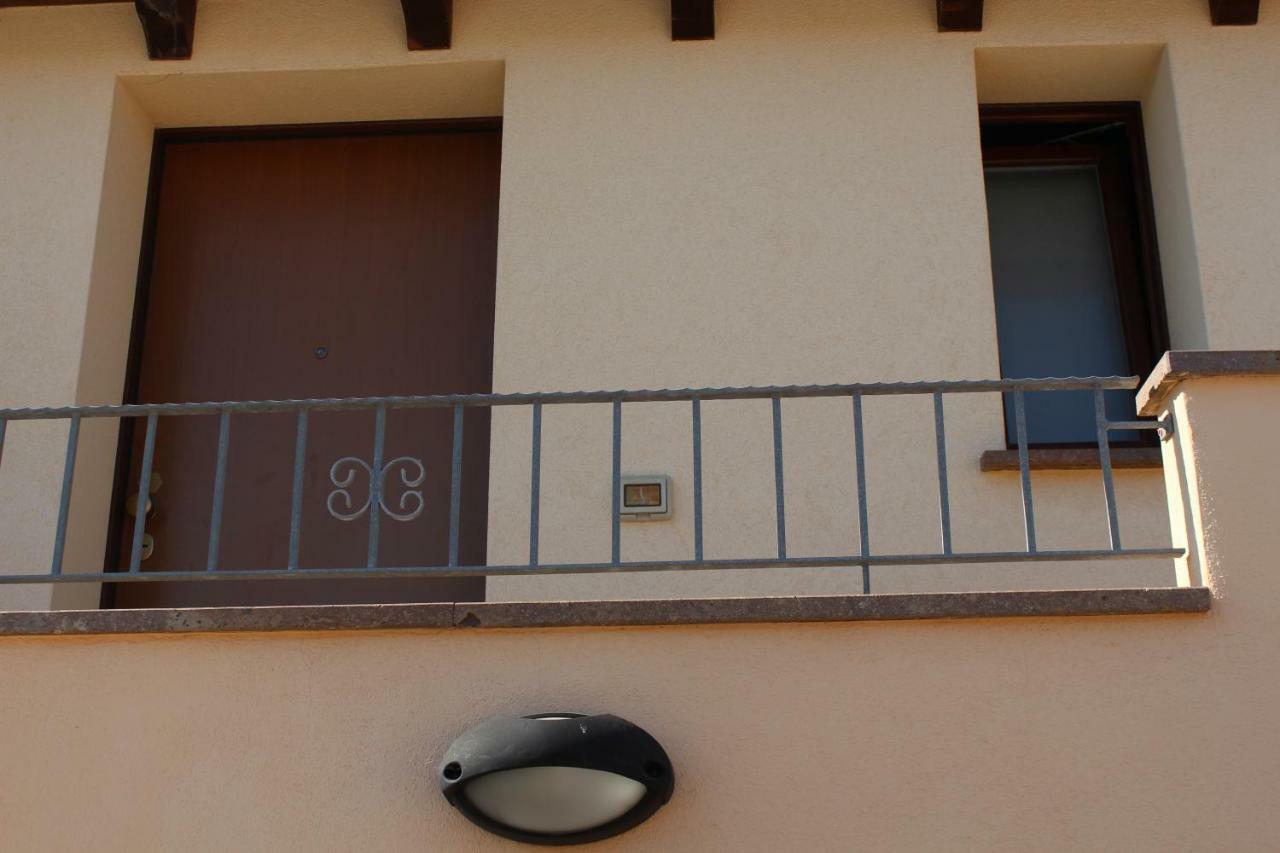 Residence L'Incanto Attici Кастелсардо Екстериор снимка